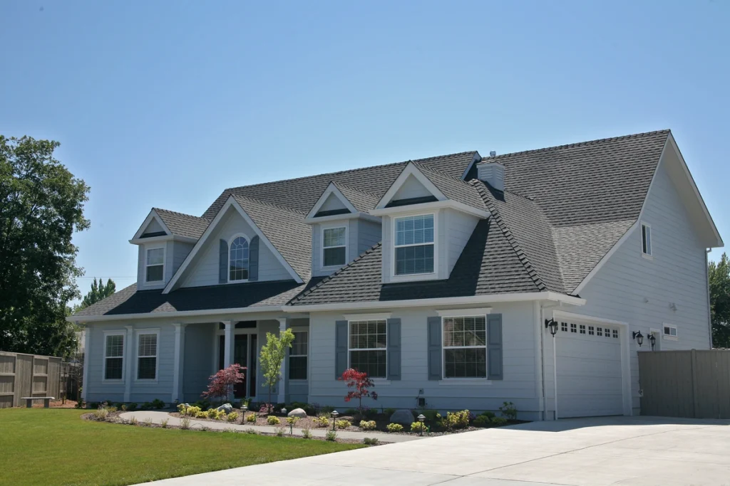 asphalt shingle roof