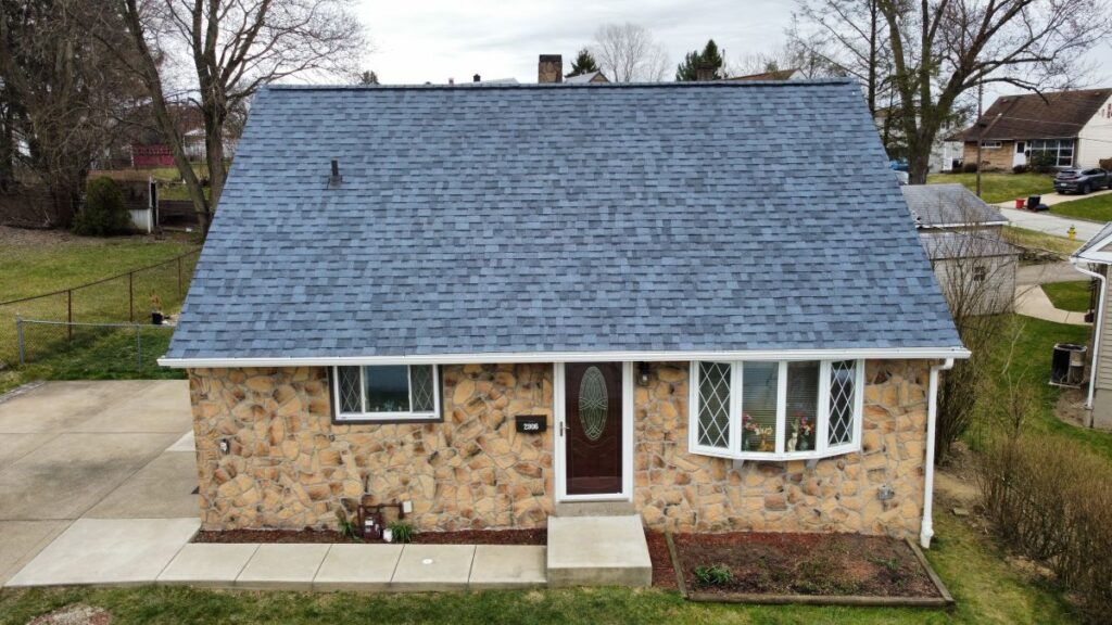 Cottage with a shingle roof